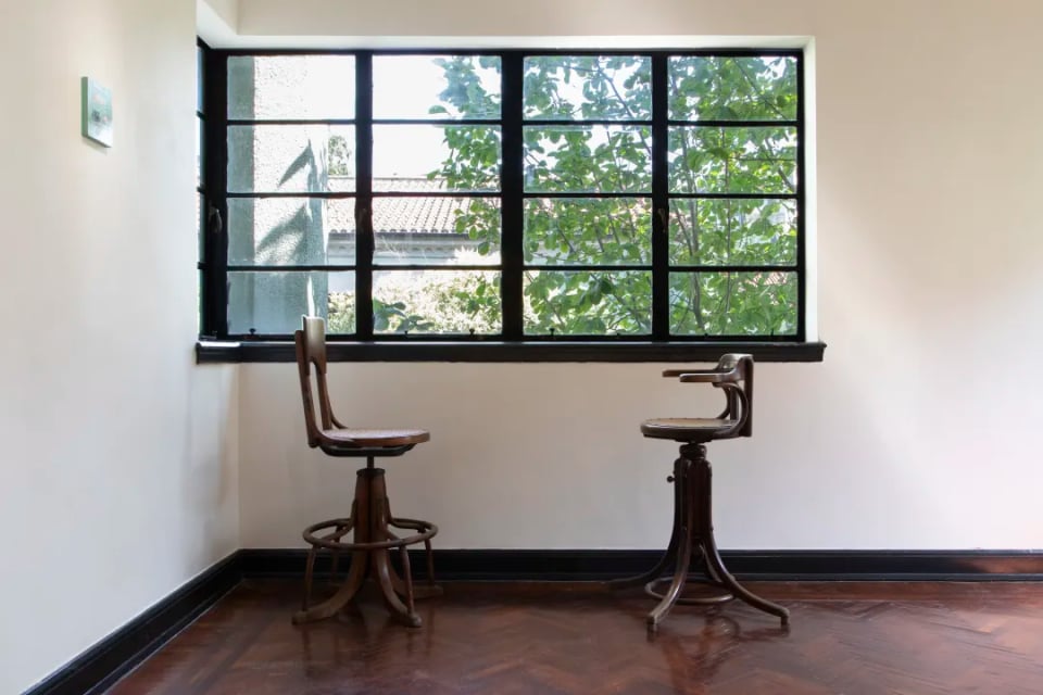 Lin Qing: Assigned Seating